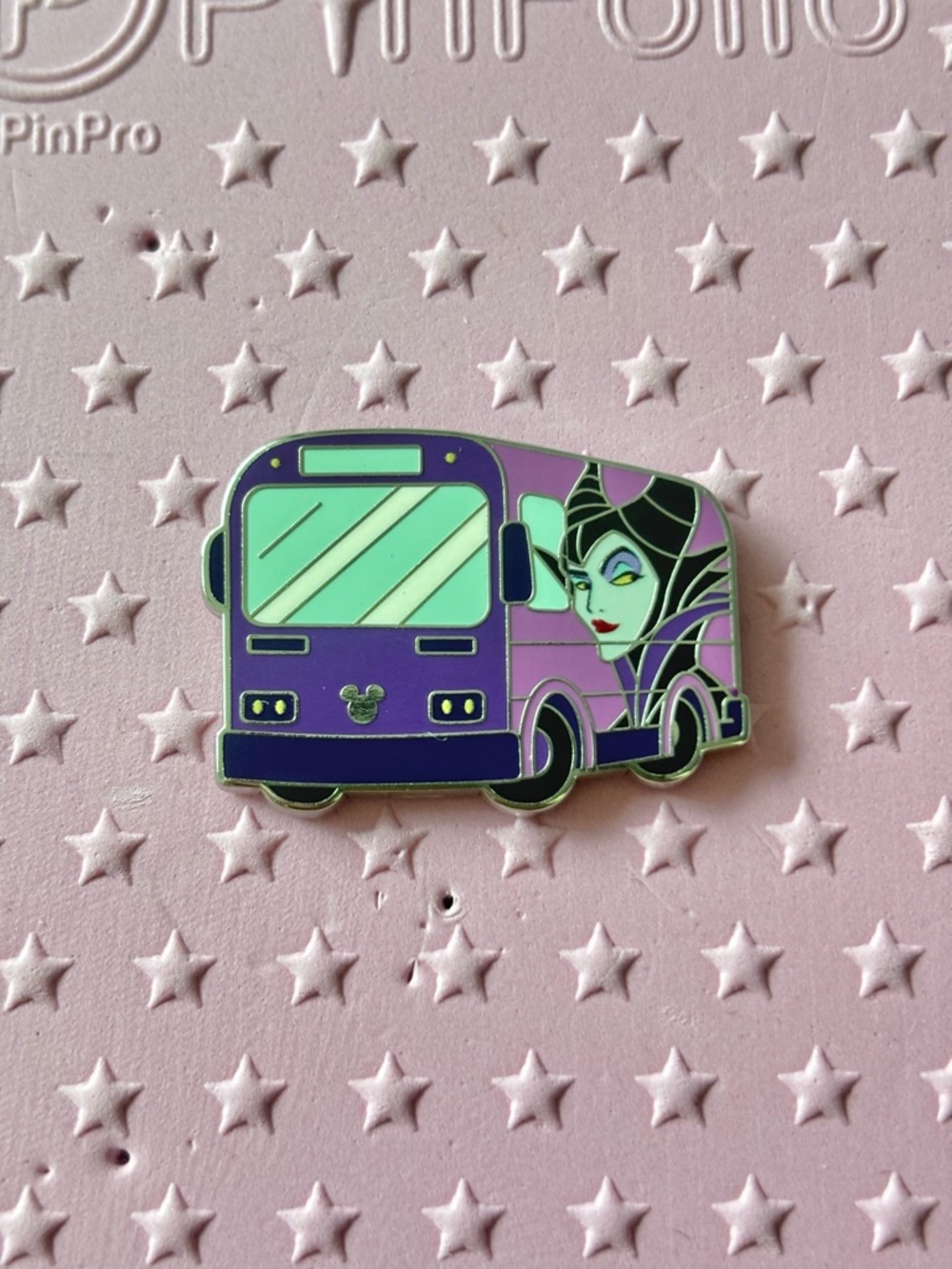 💜Walt Disney World 2026 Hidden Disney Wave A Chaser Pin
